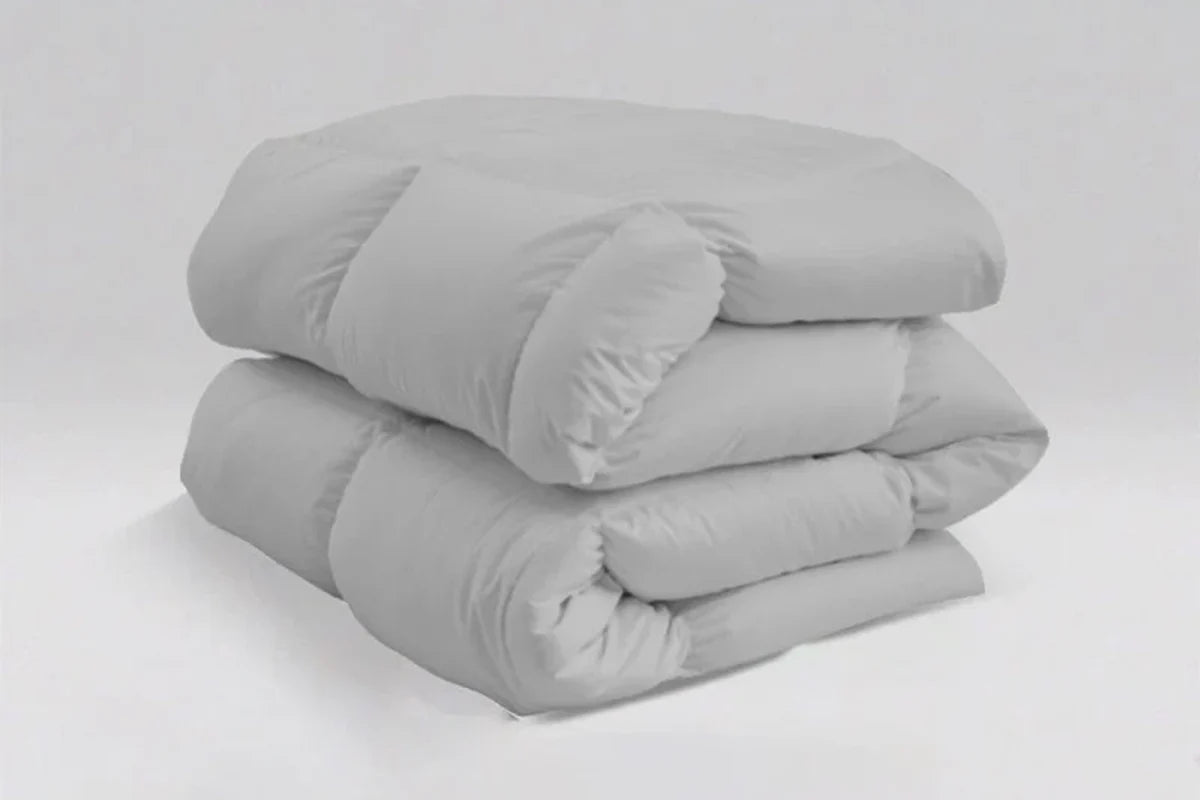 What is the difference between a down comforter and a down duvet?