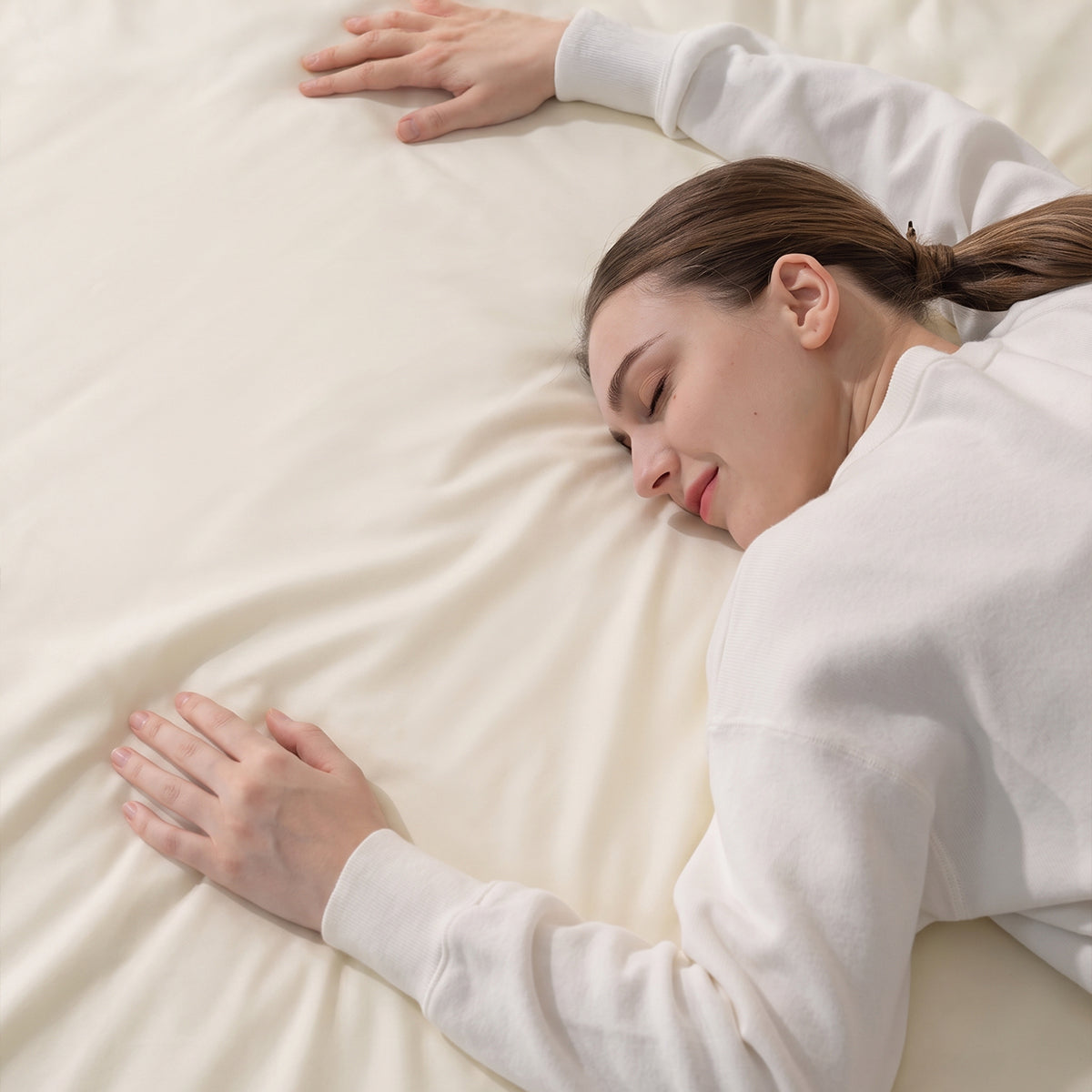 The PuffyNest™ Bordered Bed Sheet