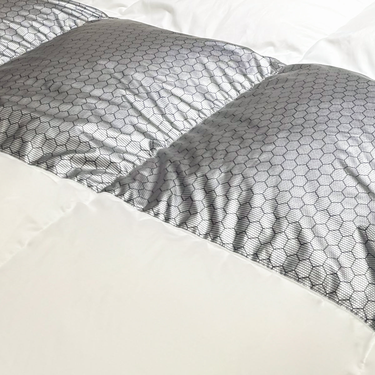 Far-infrared Luxury Down Comforter Insert